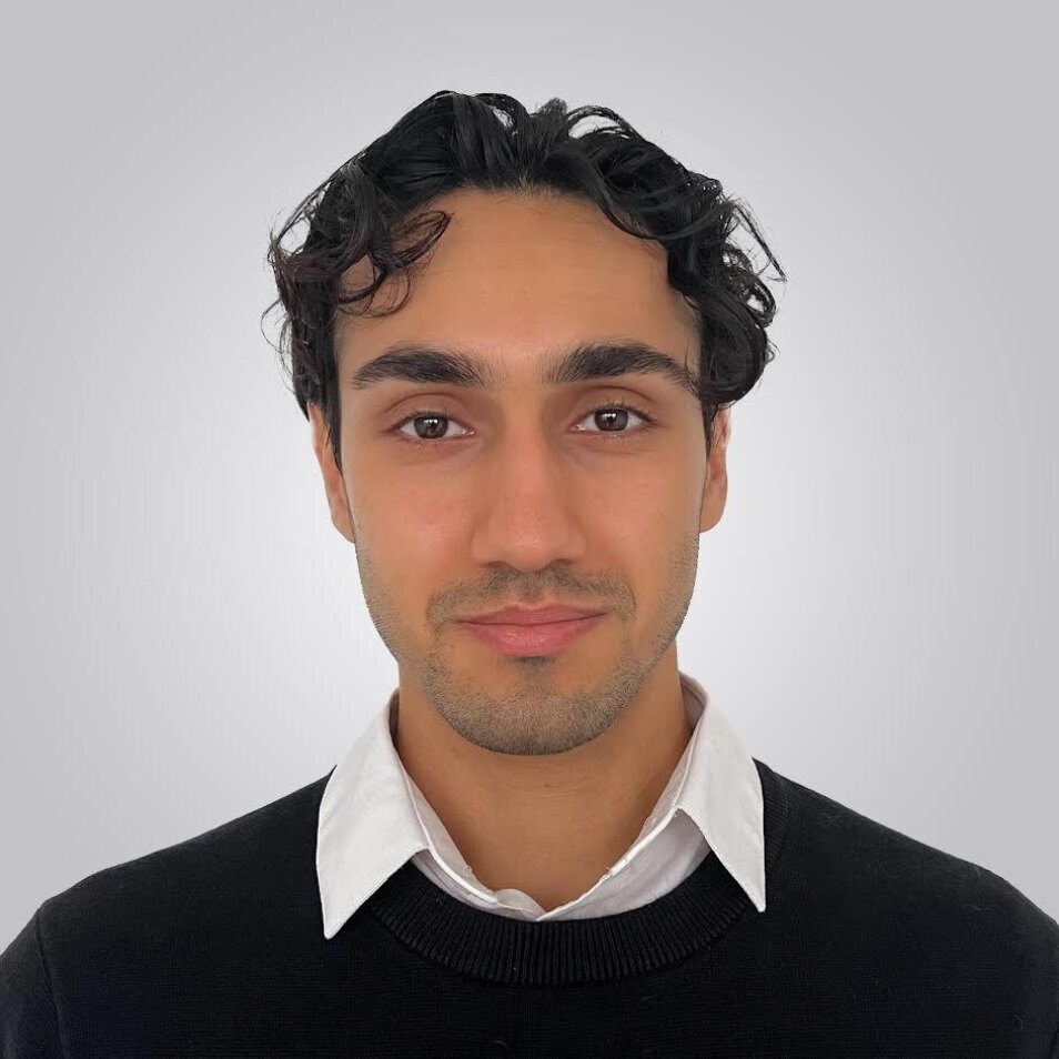 Arman Aliani headshot